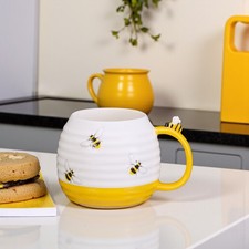 Bee Mug Extra Large Drinks Mug Cup for Tea or Coffee - High Quality