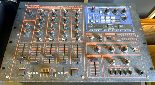 Roland 2000 mixer - dj,