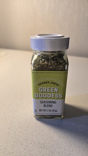 Trader joe s - 🍁,