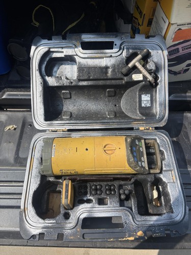 Topcon pipe laser - pipe, level