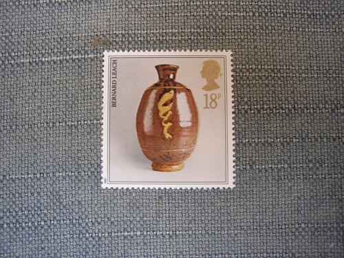 Mnh 18p stamp pot - 18p, bernard
