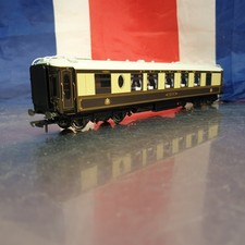 Hornby OO Pullman Ibis Coach