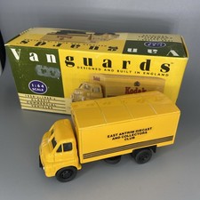 Vanguards 1:64 Bedford S-Type
