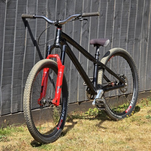 Dartmoor dirt jump - 26",