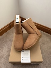 GENUINE UGG BOOTS W CLASSIC