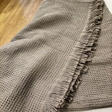 Small Honeycomb Design Khaki