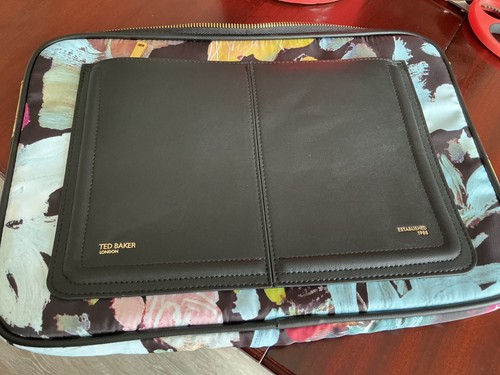 Ted baker ipad - ted, baker,ipad,laptop,