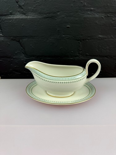 Royal doulton berkshire gravy - doulton,