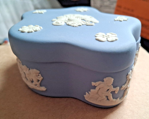 Wedgwood blue jasperware - wedgwood,