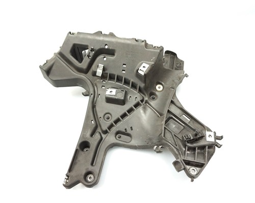 Front carrier right holder - carrier,