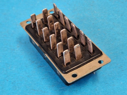 Jones plug pin male - 18, ~