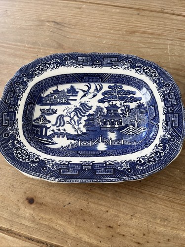 Antique willow pattern serving - antique,