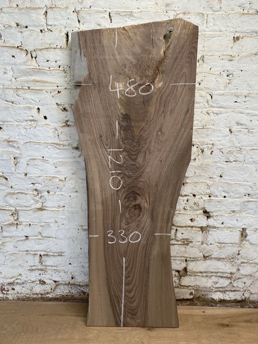 Waney edge live walnut - live,