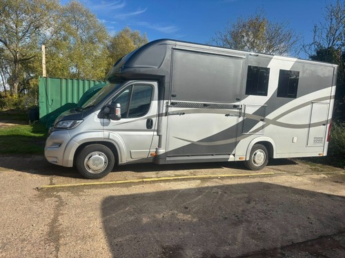 Lovely horsebox - lovely, 4.5t