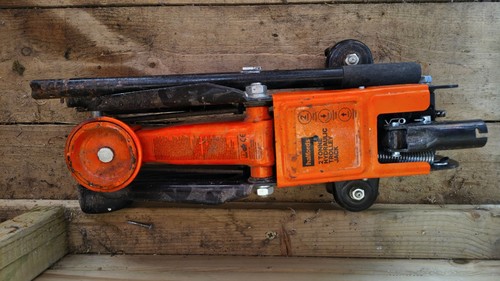 Halfords tonne piece - halfords,
