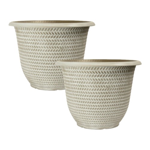 Round plastic plant pot - round,