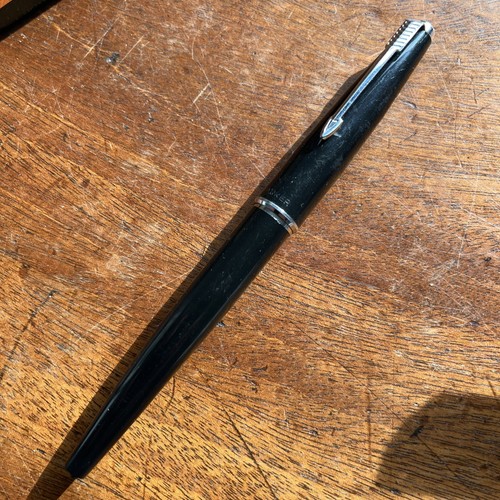 Parker black fountain pen - parker,