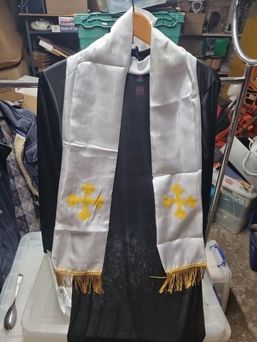 41x small priest outfit fancy - outfit,