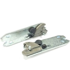 PAIR REAR BRAKE SHOE ADJUSTERS