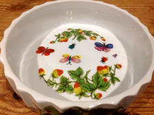 STRAWBERRIES & BUTTERFLIES