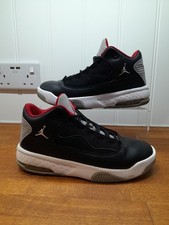 Jordan Air Youths Max Aura 2 Trainer Black Grey Uk 5 Used VGC 