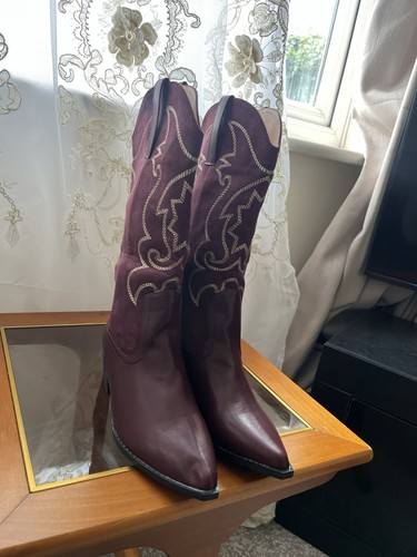 Size mid calf boots - uk, 4