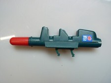 VINTAGE 1976 BRITAINS 2 MAN