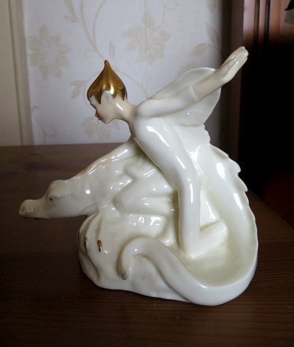 Royal doulton magic dragon - magic,
