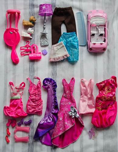 Barbie 26pc clothing lot - barbie,