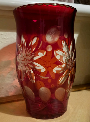 Vintage ruby red cut - red, to