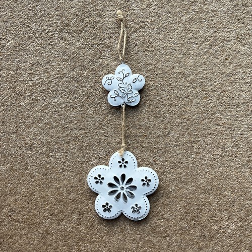 Shabby chic white metal flower - shabby,