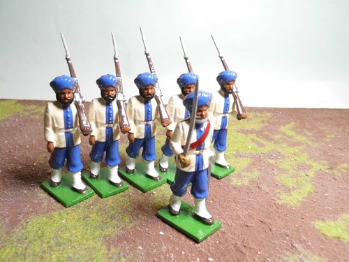 Trophy miniatures marching - trophy,