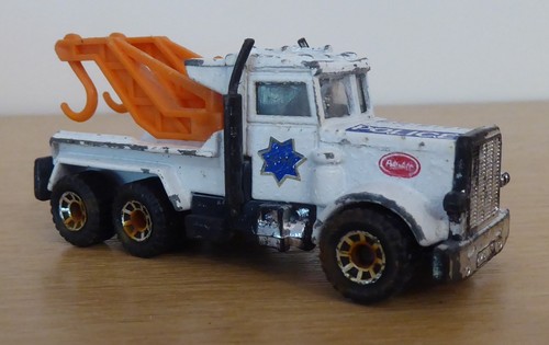 Matchbox toys peterbilt - matchbox,