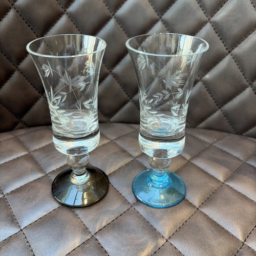 Pair vintage coloured base - vintage,