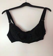 black unpadded bra f&f