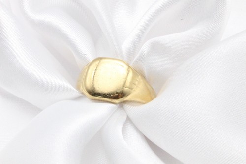 18ct yellow gold plain signet - gold,