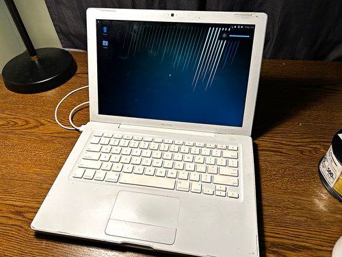 Apple macbook 13in white - white, core