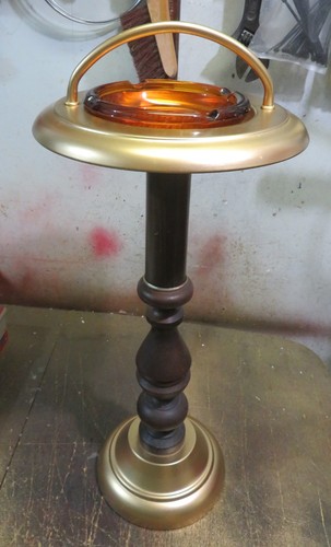 Mcm floor smoking stand - floor,