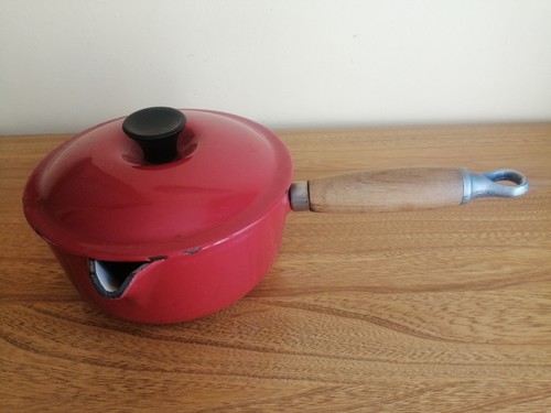 Vintage creuset red - le,