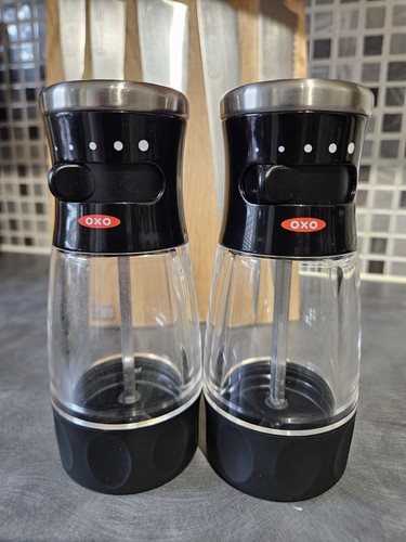 Oxo salt and pepper grinders - oxo,
