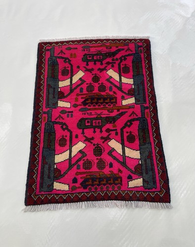 78x67cm handmade rug - ,