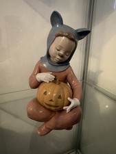 Lladro NAO Halloween Night