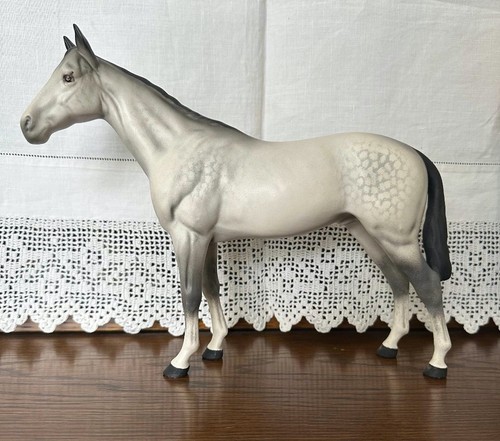 Beswick bois roussel - beswick, dapple