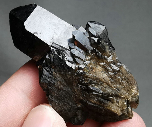 Large smoky black - , quartz