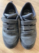 Boys Black Shoes From Clark’s Size 2.5H