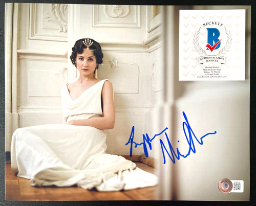 Tuppence middleton signed - signed, 8x10