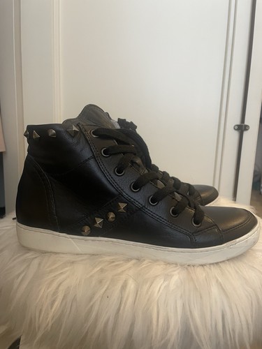 Leather stud carvela flat - leather,