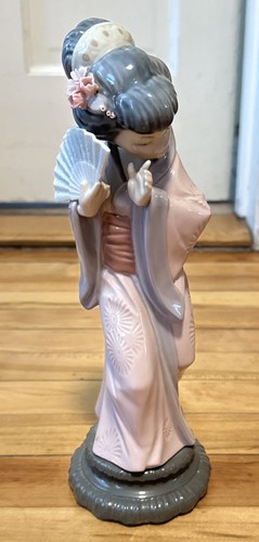 Lladro chrysanthemum timid - lladro,