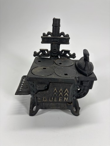 Vtg antique miniature queen - antique,