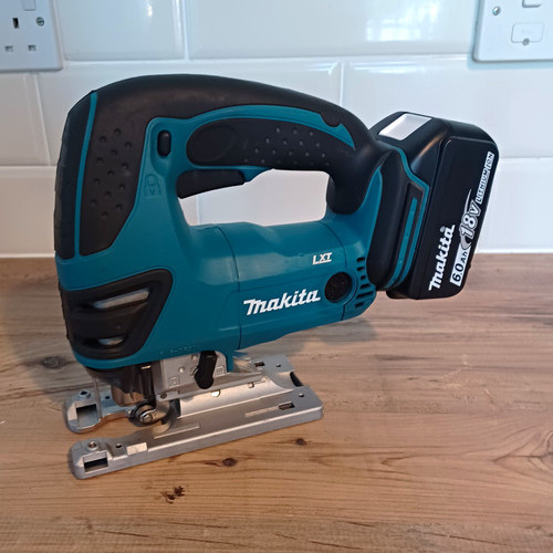 Makita djv180 18v lxt cordless - makita,